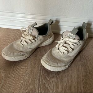 Vans ultrarange Cream Sneakers